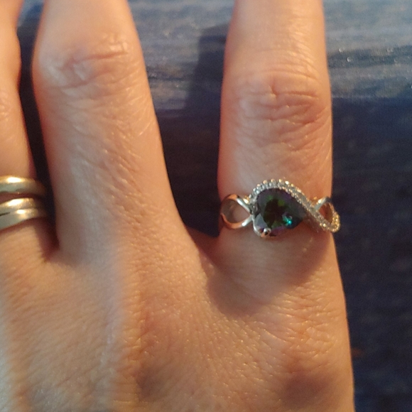 Heart shaped Mystic Topaz - size 7 - Picture 2 of 3
